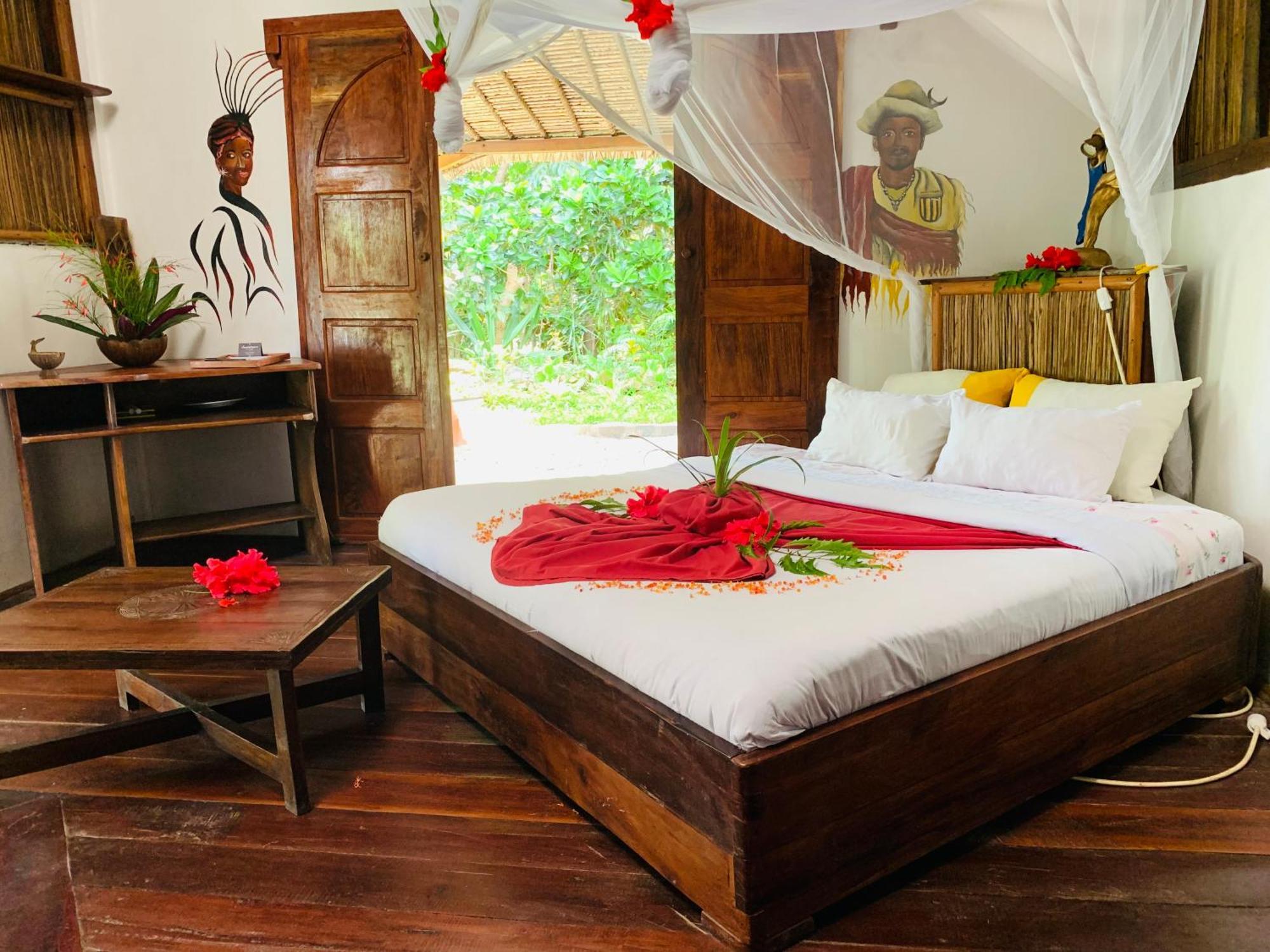 Analatsara Eco Lodge Ile aux Nattes Экстерьер фото